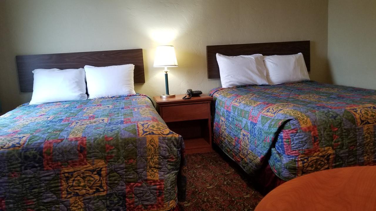 Quick Stop Motel Round Prairie Экстерьер фото